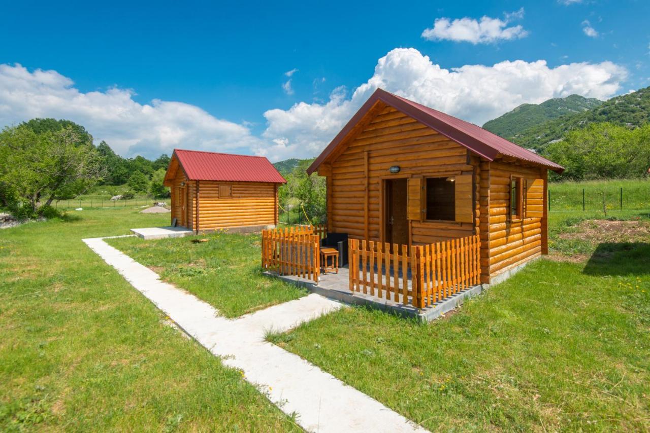 Lovcen Mountain Cottages Njegusi Bagian luar foto